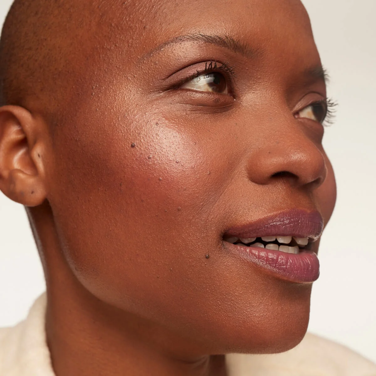 Cream Highlighter - Image 15